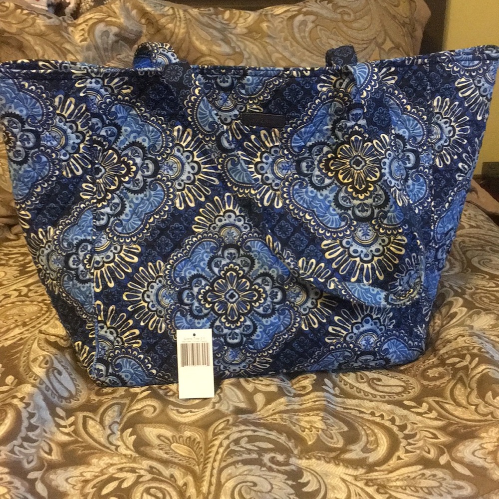 Vera Bradley Grand Tote 2.0